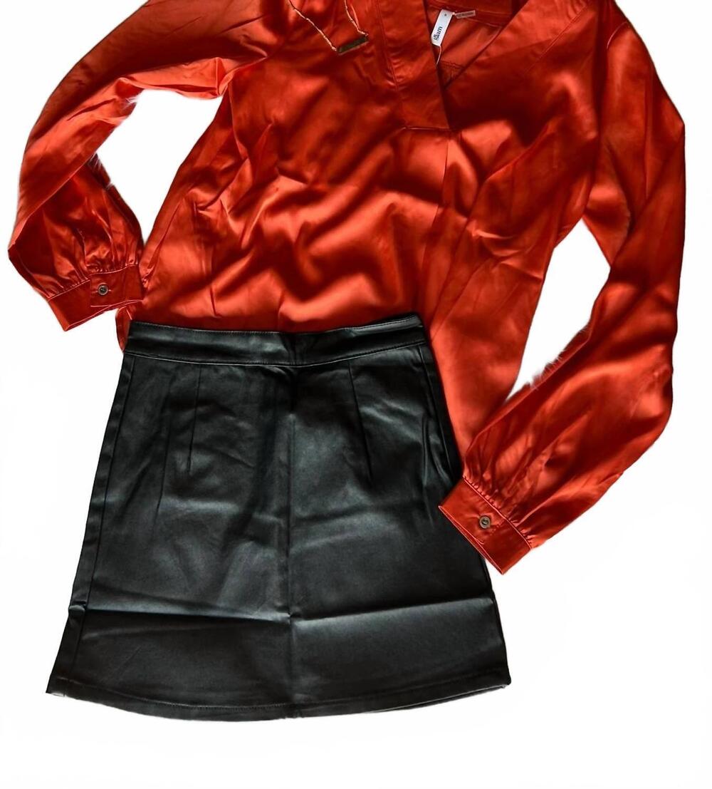 NEW GLAM women's v-neck long sleeve blouse in red